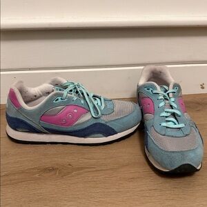 Saucony Women's sneakers